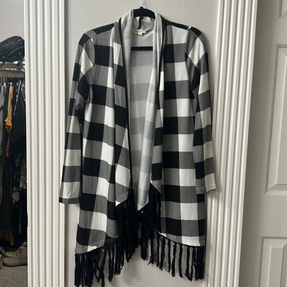 Buffalo Plaid Cardigan- black and white with tassel Size- L From- Main Strip